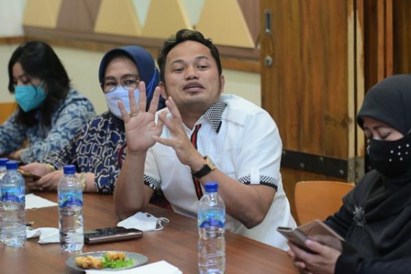 Anggota Badan Urusan Rumah Tangga (BURT) DPR RI Rudy Mas`ud mengatakan, penting bagi PT Asuransi Jasindo selaku operator Jaminan Kesehatan Utama (Jamkestama) untuk selalu memberikan data terbaru (update) kepada rumah sakit provider terutama di daerah.&nbsp;