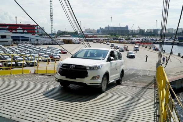 Membeli mobil pertama adalah keputusan besar yang tidak hanya menyangkut selera, tetapi juga kebutuhan jangka panjang.
