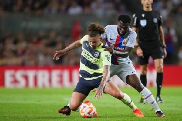 Al-Ahli Bakal Rampungkan Transfer Kessi dari Barcelona