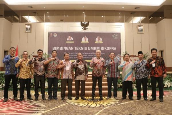 Pilot project di satu desa memanfaatkan limbah sawit dapat membangkitkan gairah mengembangkan populasi ternak sapi dan dapat menumbuh kembangkan UMKM di pedesaan.