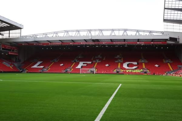 Lagu You`ll Never Walk Alone telah menjadi bagian tak terpisahkan dari identitas Liverpool FC.