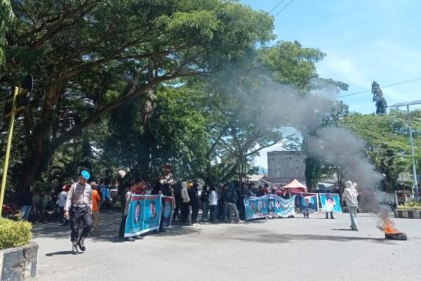 Menurut Humas Aksi, Muamar Kadafi, PT Amman Mineral seharusnya ditutup sementara hingga penyelidikan yang dilakukan oleh Komnas HAM rampung. Hal itu sesuai dengan rekomendasi yang pernah diutarakan oleh Amnesty International Indonesia.