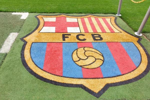 Barcelona dikabarkan akan lebih memprioritaskan pembenahan kontrak pemain yang sudah ada di skuad sebelum mempertimbangkan perekrutan pemain baru, termasuk rumor terkait winger Marcus Rashford dan Luis Diaz.