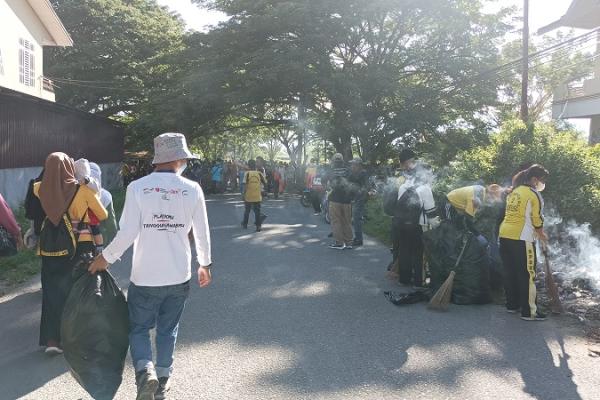 Hari Peduli Sampah Nasional (HPSN) diperingati setiap 21 Februari untuk mengenang tragedi TPA Leuwigajah di Cimahi, Jawa Barat, pada 2005