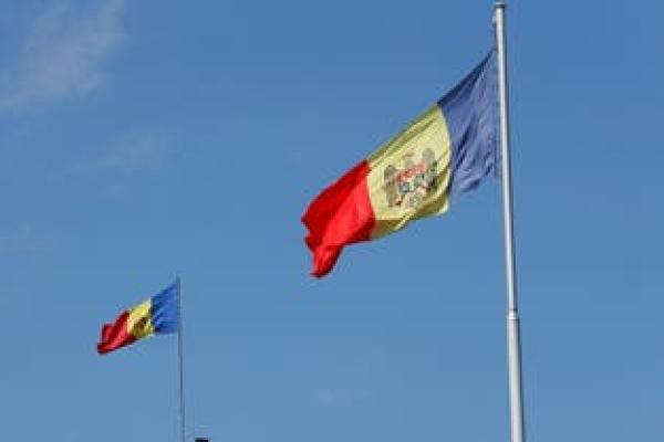 Moldova pro-Eropa, yang berbatasan dengan Ukraina, telah berulang kali menuduh Moskow merencanakan untuk menggulingkan pemerintahnya.