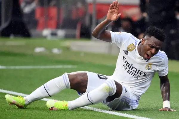 Vinicius Kesal Wasit Tak Hukum Pemain Girona