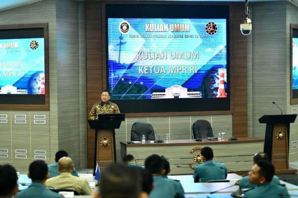 Ketua MPR Ingatkan Ancaman Geopolitik Global Saat Sampaikan Kuliah Umum di Seskoal