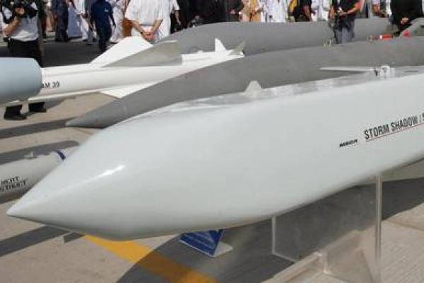 Rudal ini memberi kemampuan&nbsp;Kiev menyerang target Rusia jauh di belakang garis depan.