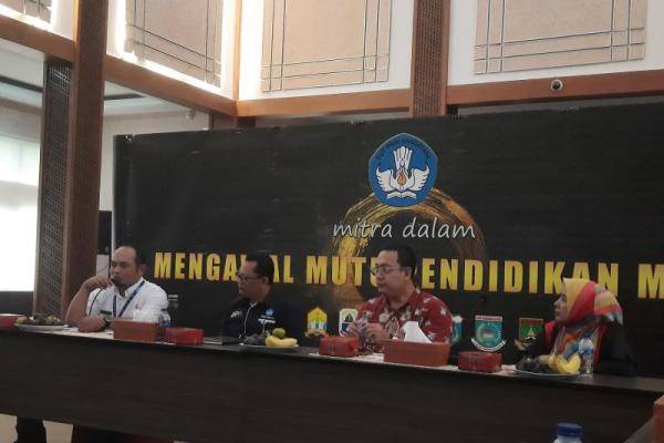 Kepala Sekolah SMAN 1 Cibadak menyebut&nbsp;Kurikulum Merdeka&nbsp;meningkatkan partisipasi peserta didik di kelas