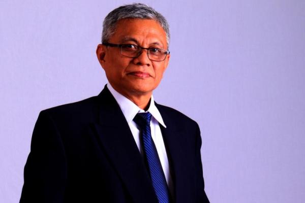 Meskipun pimpinan KPK membantah seribu kali dan sampai bibirnya robek sekali pun bahwa pemeriksaan Muhaimin murni hukum, rakyat yang melek politik tidak tidak akan pernah percaya tersebut.