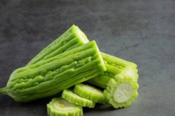 Kandungan vitamin, mineral, serta senyawa aktif di pare membuat sayuran ini memiliki banyak manfaat bagi tubuh.