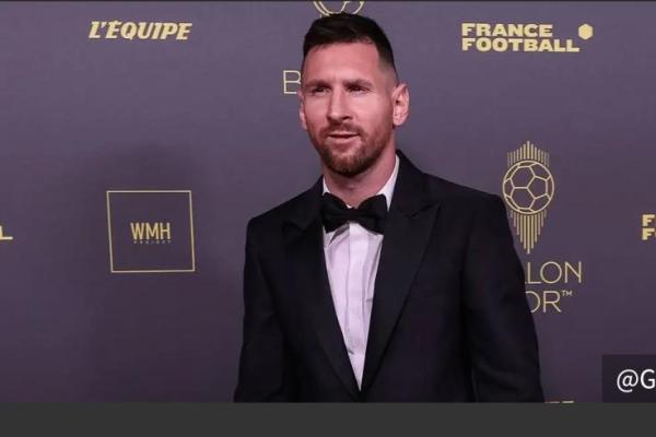 Barcelona dikabarkan ingin kembali mendatangkan legenda klub, Lionel Messi, sebelum upacara peresmian stadion Camp Nou pasca renovasi besar-besaran.