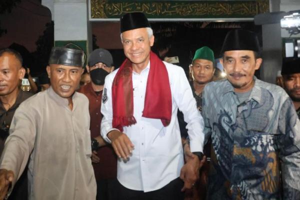 Mesti diobrolkan, dan mudah-mudahan ya bisa bernegosiasi. Tapi seandainya tidak cocok menurut saya juga tidak harus dipaksakan.