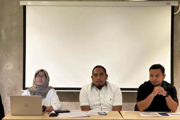 Kami mendapat informasi bahwa &nbsp;Direktur Utama PT. Bintang Delapan Wahana (PT.BDW) Hamid Mina belum dapat memenuhi panggilan pemeriksaan sebagai saksi.