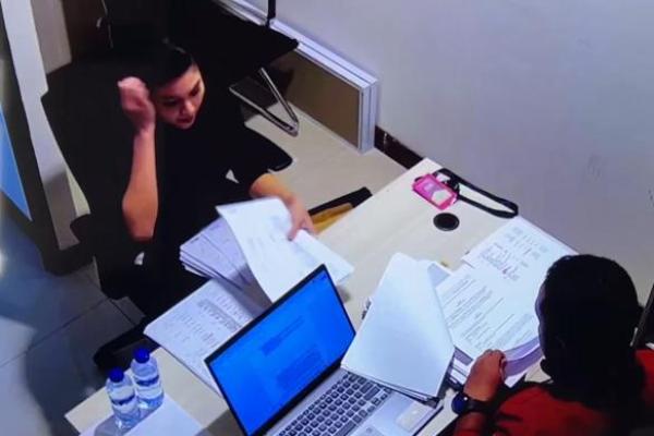 Hal itu menjadi salah satu materi yang didalami penyidik kepada Sandra Dewi.