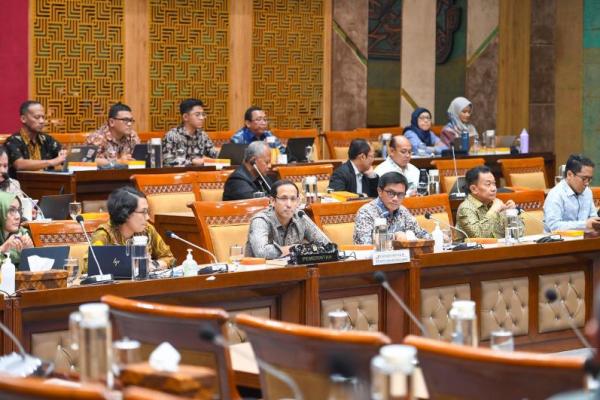 Nadiem&nbsp;memastikan bakal turun ke lapangan untuk mengetahui kesalahan implementasi regulasi UKT di PTN.