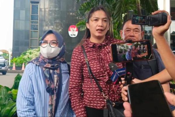 Bantahan itu disampaikan Tenri usai diperiksa KPK sebagai saksi.