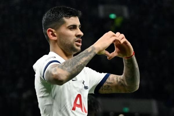 Barcelona Gabung Inter dalam Persaingan Berburu Cristian Romero