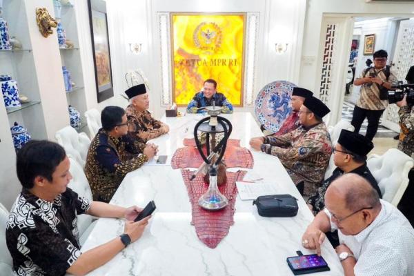 Terima Pengurus Dewan Pimpinan Pusat LDII, Ketua MPR Dukung Sekolah Virtual Kebangsaan
