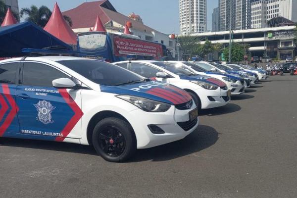 Polda Metro Jaya mengerahkan sebanyak 1.810 personel untuk mengamankan malam takbiran menyambut perayaan Idul Fitri 1447 Hijriah di DKI Jakarta.