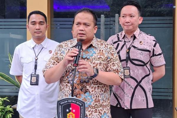 Polda Metro Jaya tetapkan tersangka kepada WN India berinisial VVS dalam kasus dugaan penggelapan atau penipuan.