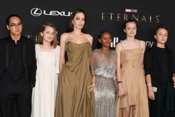 Alih-alih Jadi Pusat Perhatian, Anak-anak Angelina Jolie Hanya Ingin Bekerja di Belakang Layar