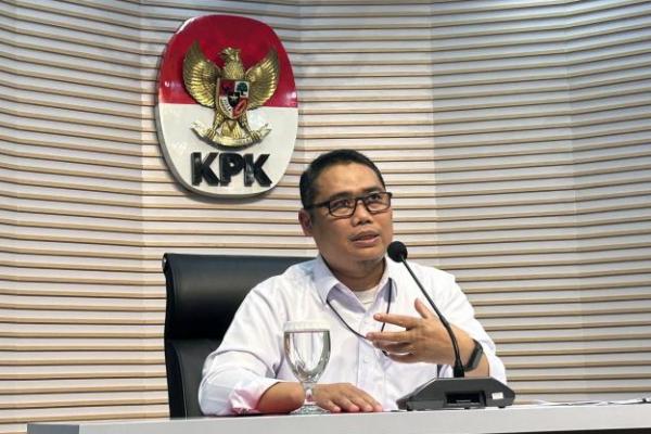 KPK menyatakan segera menahan tersangka Satori dan Heri Gunawan selaku anggota Komisi XI DPR RI periode 2019â€“2024.