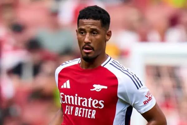 Real Madrid dikabarkan memantau William Saliba dalam pertandingan 1-1 antara Arsenal dan Manchester City di Emirates Stadium pada hari Minggu