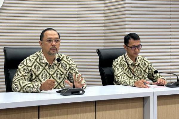 KPK menduga pembelian aset itu berkaitan dengan perkara yang menjerat Satrio.