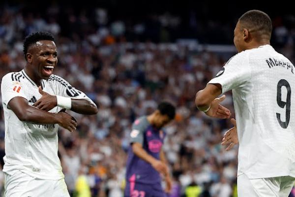 Playmaker Real Madrid, Jude Bellingham, mengakui bahwa dirinya sering dibuat kehilangan kata-kata oleh skill Kylian Mbappe dan Vinicius Junior.
