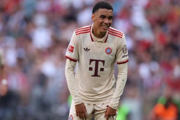 Pelatih Bayern Muenchen, Vincent Kompany, memastikan Jamal Musiala berpeluang tampil saat menghadapi RB Leipzig pada lanjutan Liga Jerman 2025/2026.