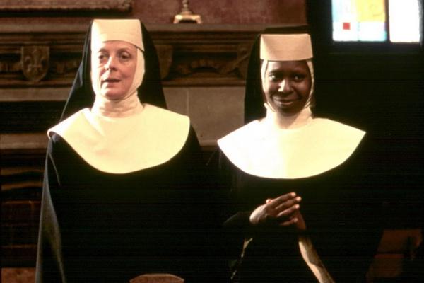 Main Bareng di Sister Act,&nbsp;Whoopi Goldberg Kenang Persahabatannya dengan Maggie Smith