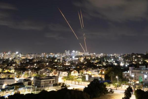 Duta Besar Amerika Serikat untuk Israel, Mike Huckabee, membeberkan bahwa Israel mengirimkan sistem pertahanan anti-rudal Iron Dome ke Uni Emirat Arab (UEA)
