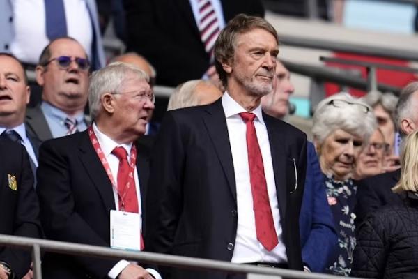 Sir Jim Ratcliffe disebut menjadi figur kunci di balik keputusan pemecatan Ruben Amorim.