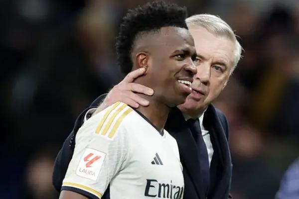 Penyerang Real Madrid, Vinicius Junior, menjadi bidikan Liga Pro Saudi di tengah tren eksodus pemain elit Eropa bermain di Timur Tengah dalam beberapa tahun terakhir.