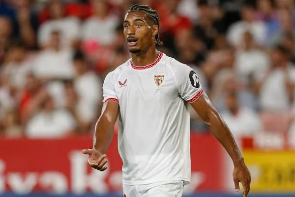 Newcastle United sedang menjajaki rencana untuk mendatangkan bintang Sevilla, Loic Bade, pada bursa transfer Januari mendatang.