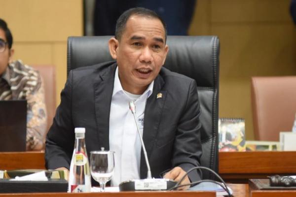 Saya tentu mendorong bersama agar kasus ini bisa diungkap sesegera mungkin, agar para jemaah bisa dipulihkan kembali kerugian yang dialami dalam kasus ini.