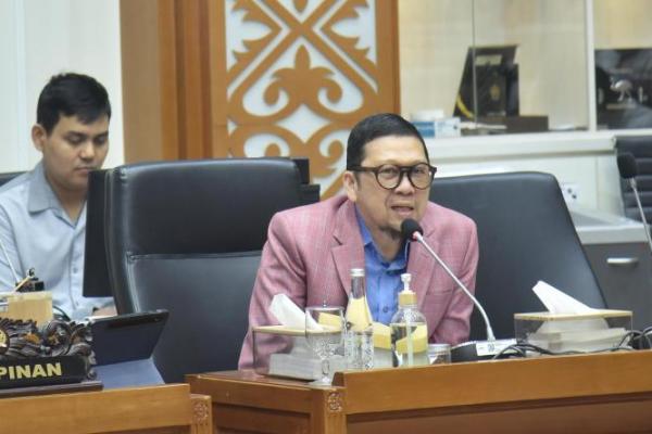 Tindak pidana seperti ini, pencabulan terhadap anak, sangat banyak terjadi di Indonesia, sehingga menjadi ancaman secara nasional bagi anak-anak