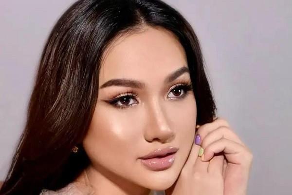 Andrewa Andika dan Tengku Dewi menangis sedih saat hadapi sidang perdana perceraiannya