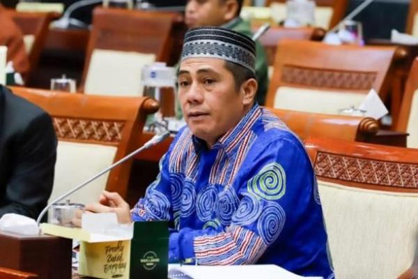 Kami berkoordinasi dengan Kementerian Luar Negeri serta pihak-pihak terkait untuk menyusun perencanaan pembebasan empat sandera WNI dan sandera lainnya.