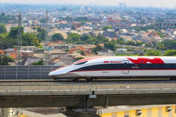 Apabila orang tua menginginkan anak menggunakan tempat duduk sendiri, maka pembelian dilakukan menggunakan tarif tiket reguler.