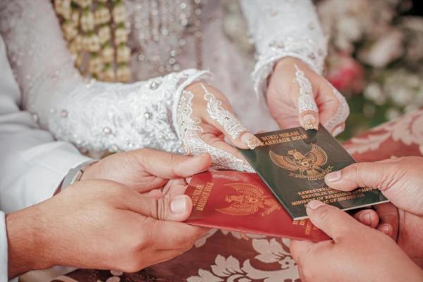 Masih beredar anggapan tradisional bahwa Zulkaidah bukan waktu yang baik untuk menikah. Namun, benarkah demikian dalam pandangan Islam?