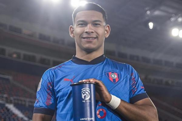 Rekrutan perdana Manchester United (MU) di era manajer Ruben Amorim, Diego Leon, akhirnya tiba di Inggris.