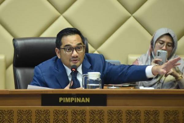 Kami akan sampaikan secara terbuka kepada masyarakat melalui rekan-rekan media