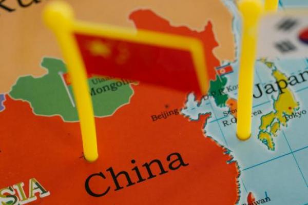 Salah satu pepatah atau istilah yang paling dikenal di kalangan umat Islam adalah, "Tuntutlah ilmu walau sampai ke negeri China."