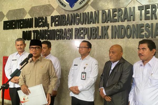 Menurut Mendes Yandri, penindakan tegas itu harus dilakukan guna memberikan efek jera sekaligus pelajaran bagi kepala-kepala desa yang lainnya agar tidak menyelewengkan dana desa.