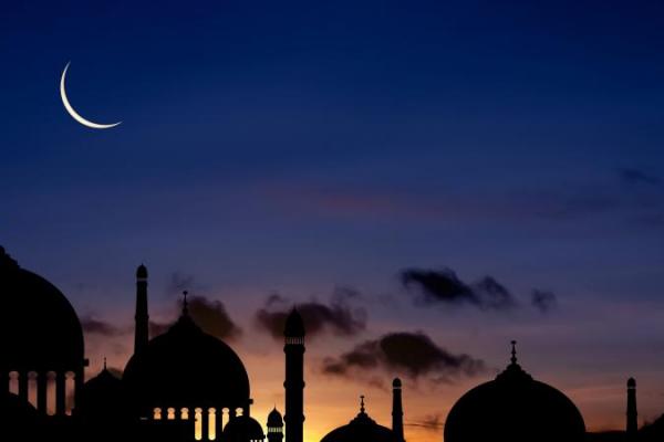 Berikut ini urutan 12 bulan Hijriah sekaligus peristiwa bersejarah dalam Islam pada masing-masing bulan