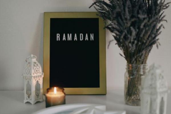 Dalam tradisi keislaman, dua sikap yang kerap ditekankan menjelang Ramadan adalah berbahagia atas kedatangannya dan saling memaafkan antarsesama