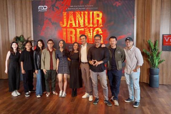 Sederet bintang ini kembali bermain di film Janur Ireng yang merupakan kalanjutan dari film Sewu Dino
