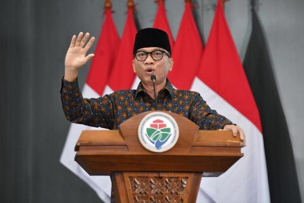 Mendes Yandri menjabarkan, implementasi dengan Mendag nantinya untuk mendorong lahirnya desa ekspor. Sedangkan kolaborasi dengan Menteri Pariwisata untuk mengembangkan Desa-desa Wisata.